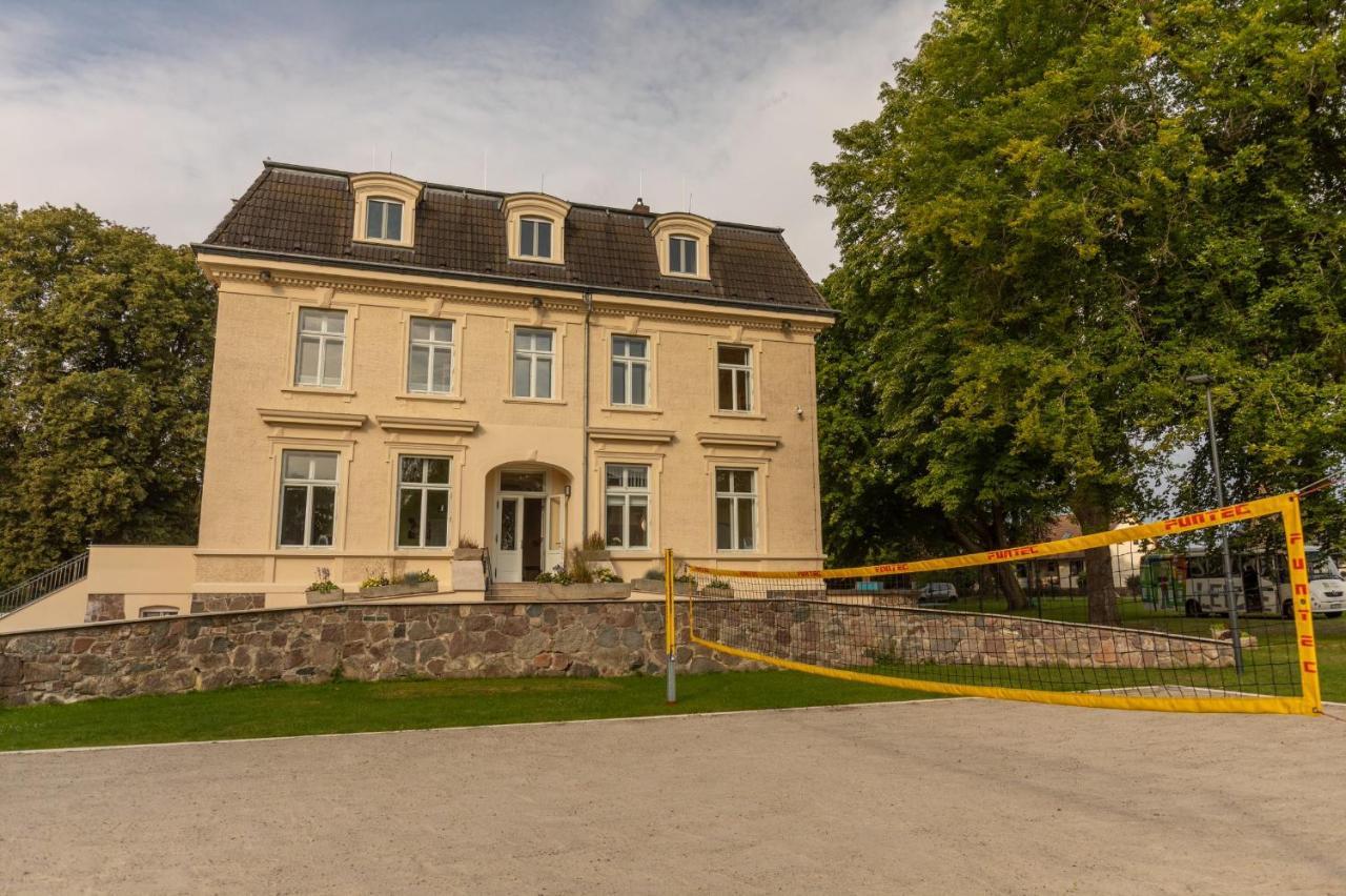Familienhotel Schloss Leizen Bioverpflegung Exterior foto